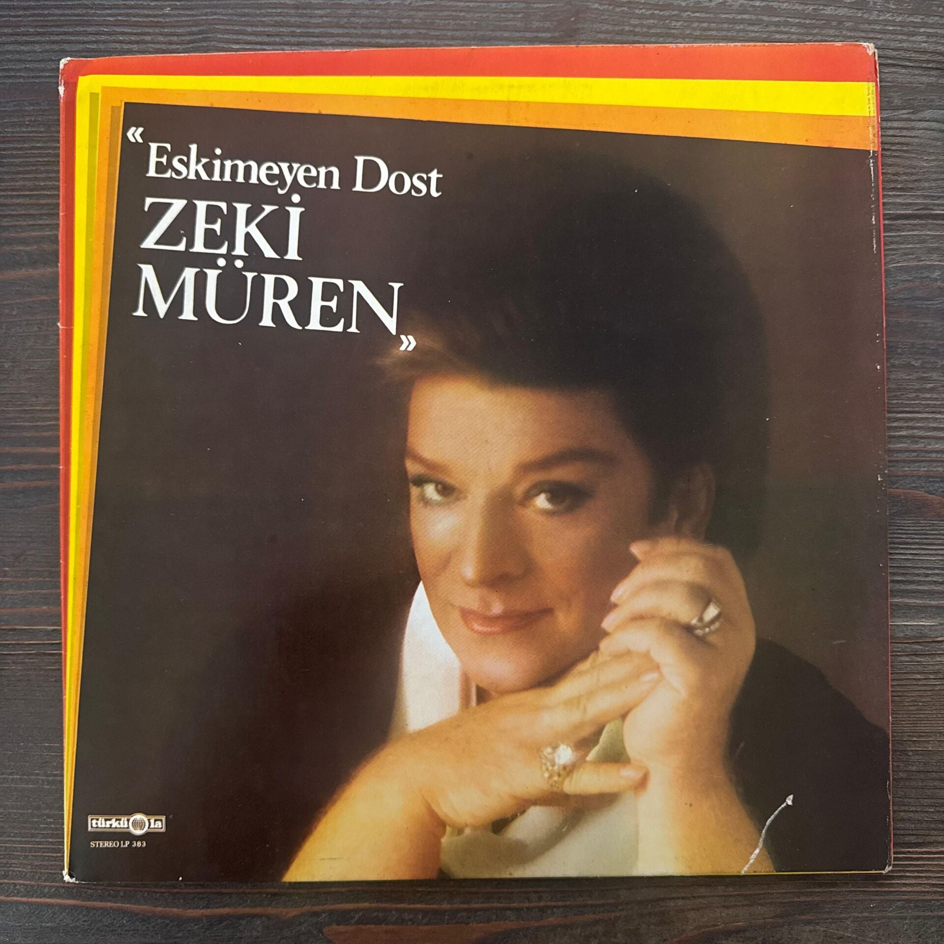 Zeki Müren – Eskimeyen Dost LP