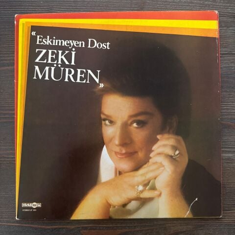 Zeki Müren – Eskimeyen Dost LP