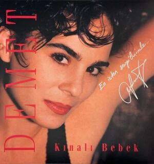 Demet Sağıroğlu-Kınalı Bebek (Islak İmzalı)
