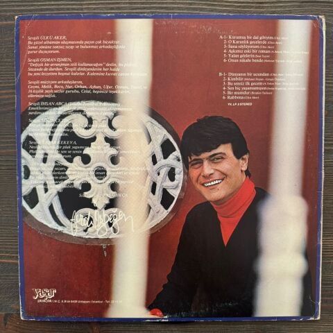 Ferdi Özbeğen – Yaşadıkça LP
